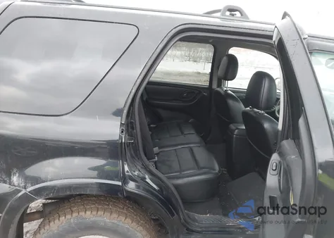 2006 Ford Escape Limited z USA, uszkodzony, nr VIN 1FMYU94156KA38203